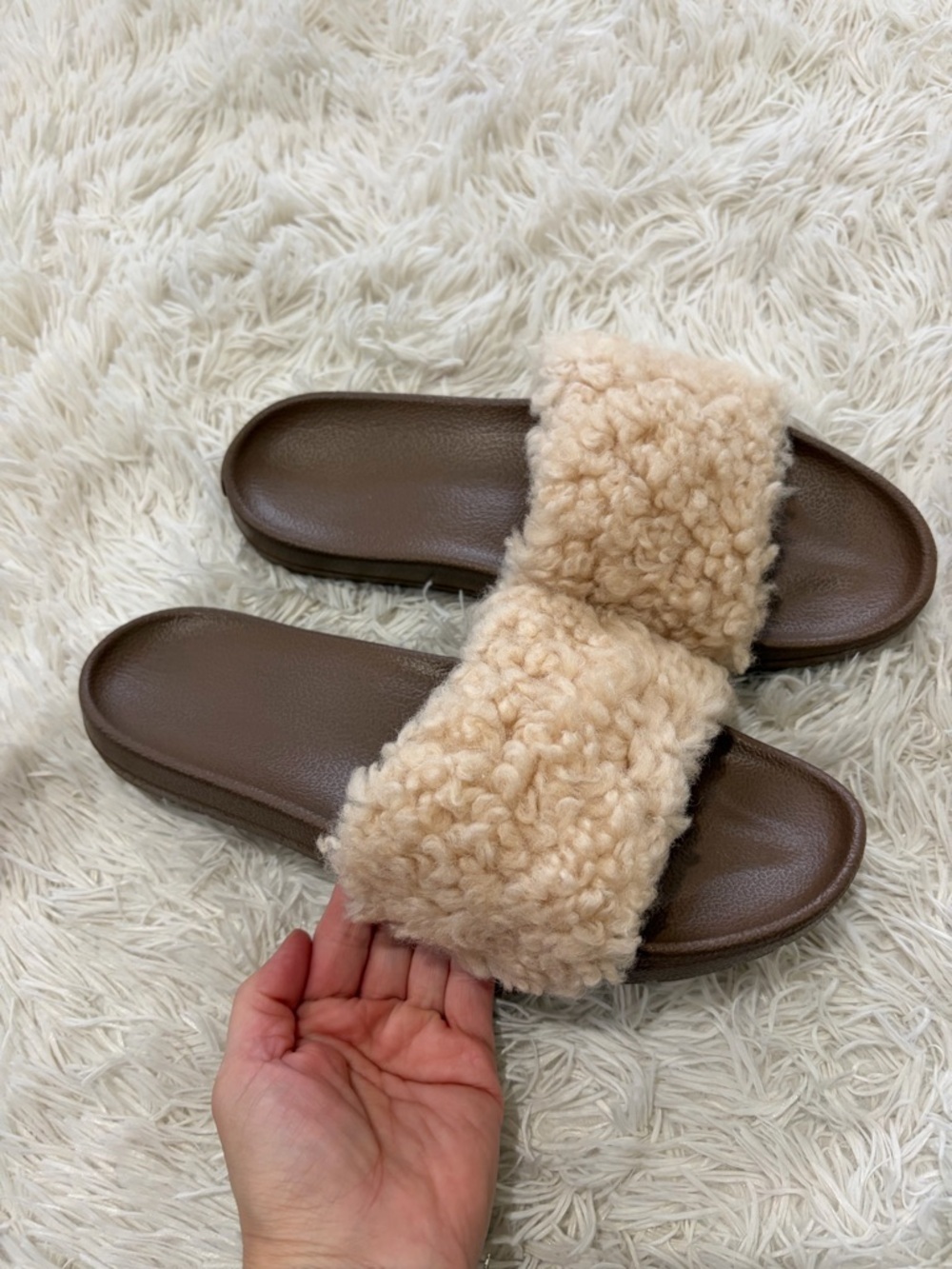 UGG Royale Natural Searling Flip flops - Size 10 - NWOT